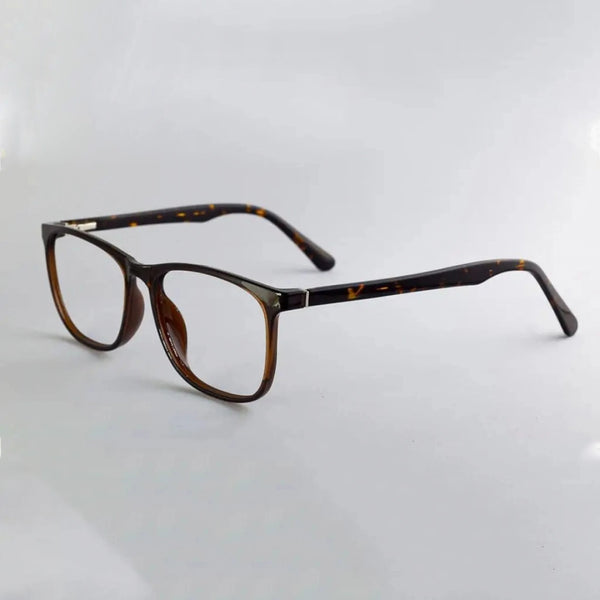 Simone Brown image 0